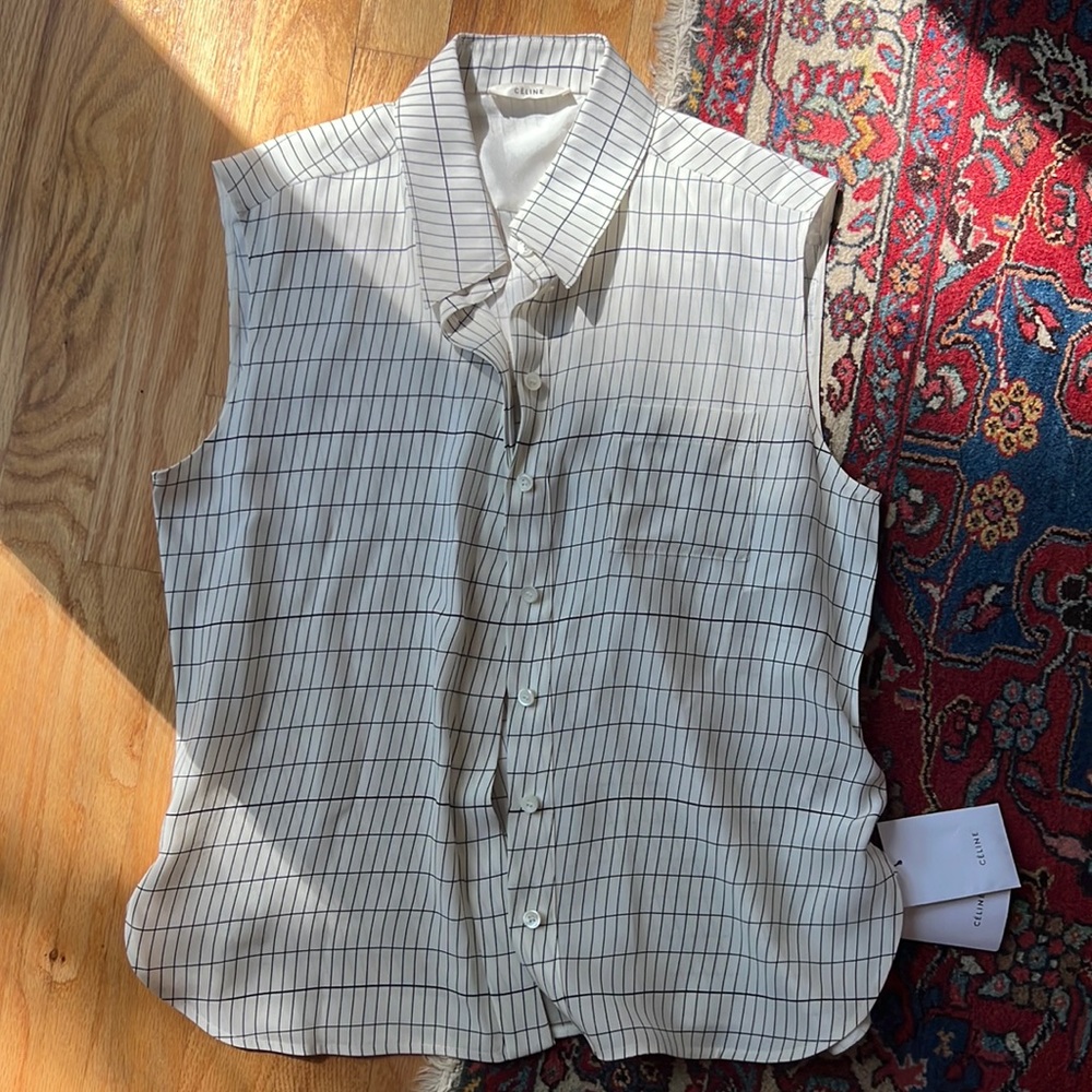 CÉLINE 100% Mulberry Silk Button Down Sleeveless Blouse